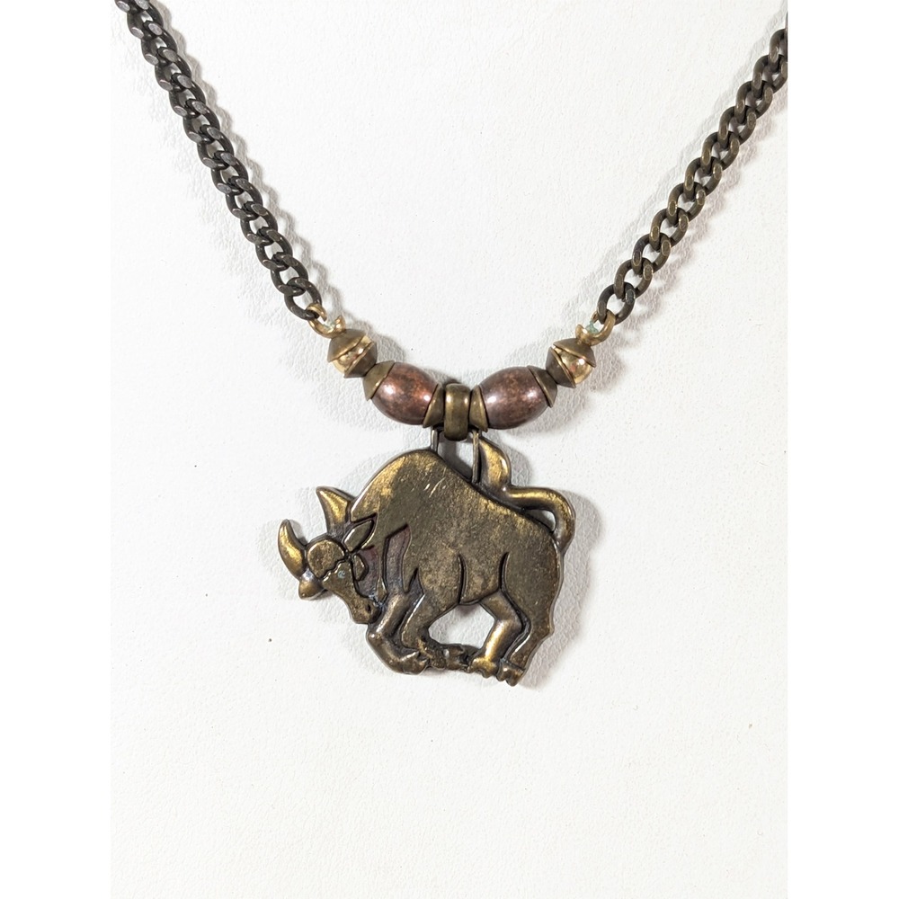 Vintage Taurus Zodiac Bull Pendant Necklace Bronze Tone‎ Wood Beads 18 Inch